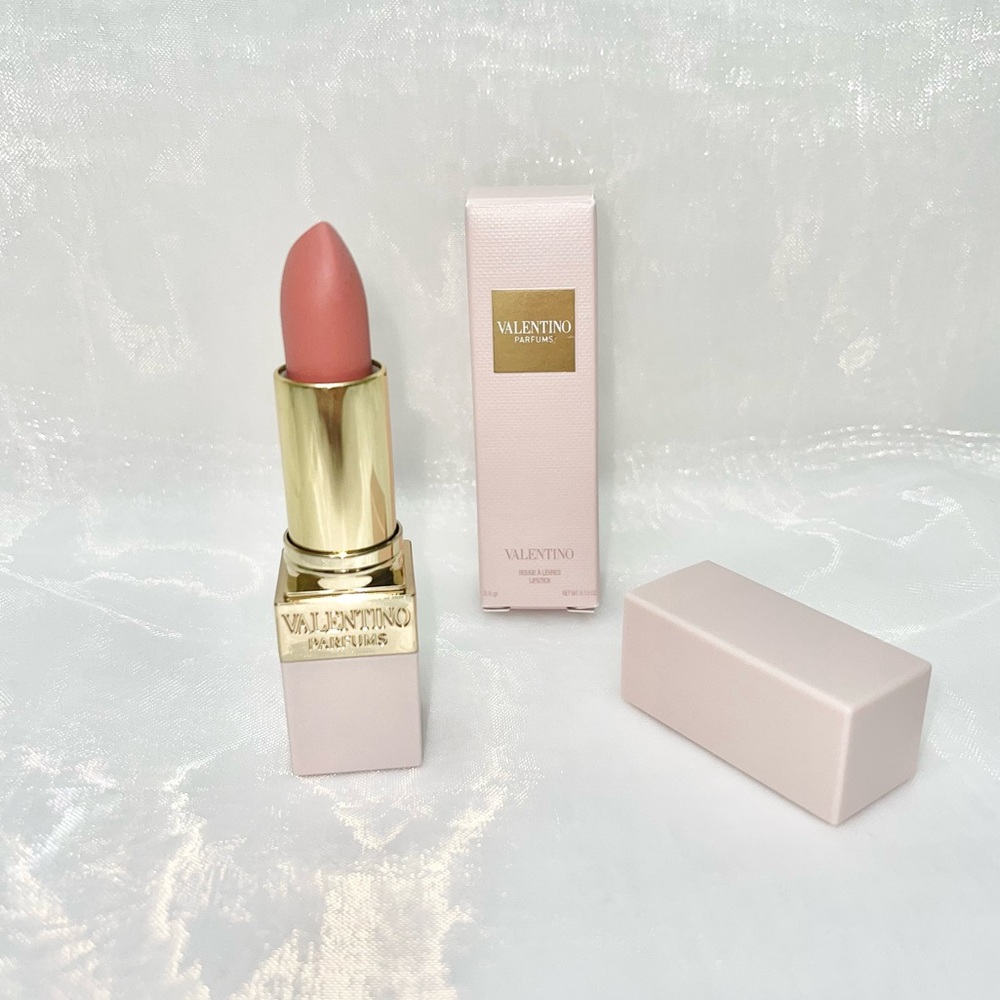 VALENTINO LIPSTICK